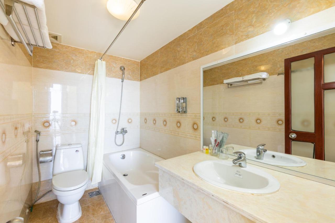 Oyo 455 Grand Bostand Hotel Da Nang Luaran gambar
