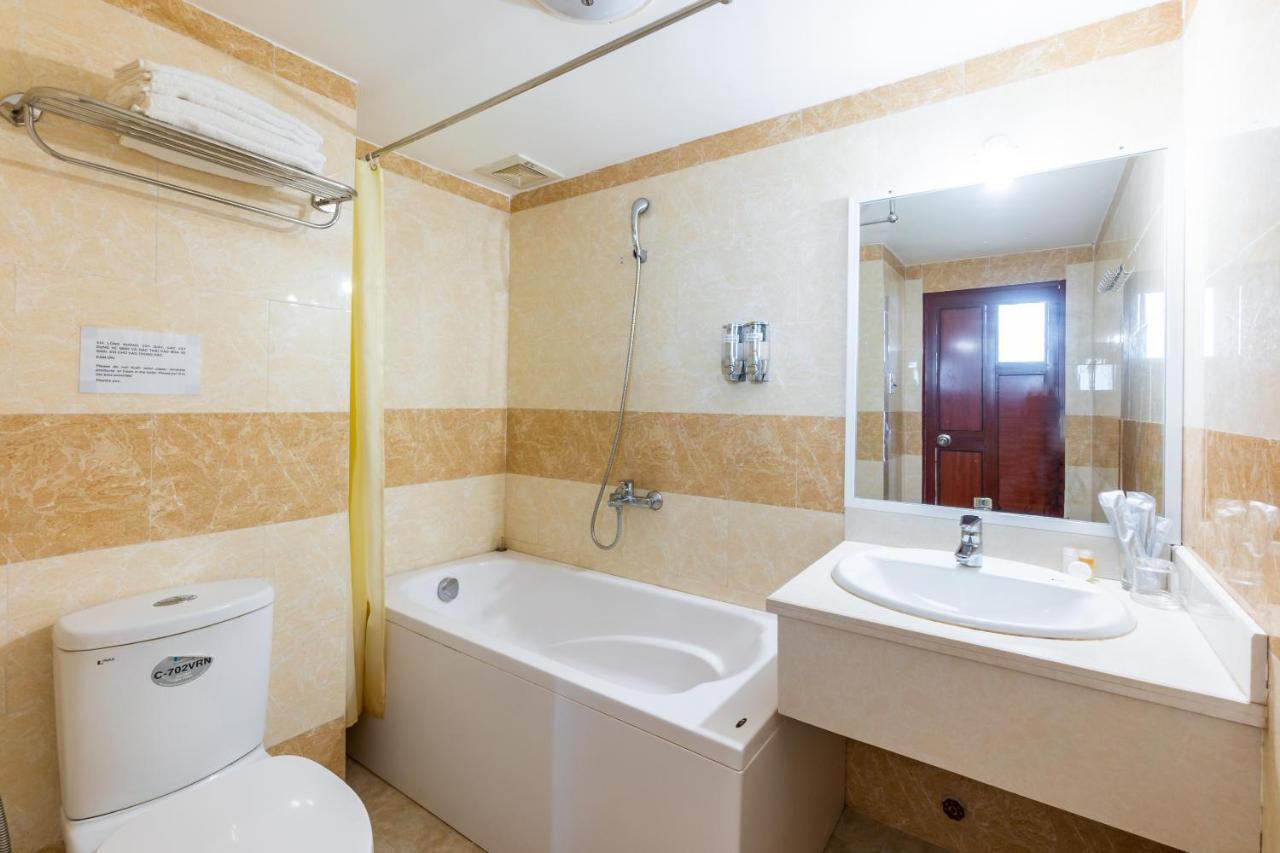Oyo 455 Grand Bostand Hotel Da Nang Luaran gambar